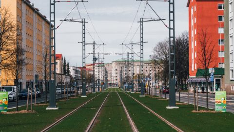 Raitiotieallianssin kesäkuu: Tampereen raitiotiellä nyt 15 kilometriä kaksoisraidetta – raitiotie- ja katutyöt etenevät kohti valmista