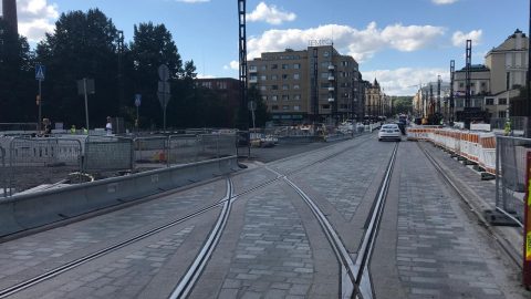 Hämeensillalla jalankulkumuutoksia – Hatanpään valtatiellä bussipysäkki siirtyy