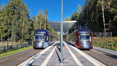 Raitiotieallianssin rakentamistyöt valmistuivat reilusti alle budjetin – Tampereen Ratikan liikennöinti Lentävänniemeen alkaa suunnitellusti 7. tammikuuta